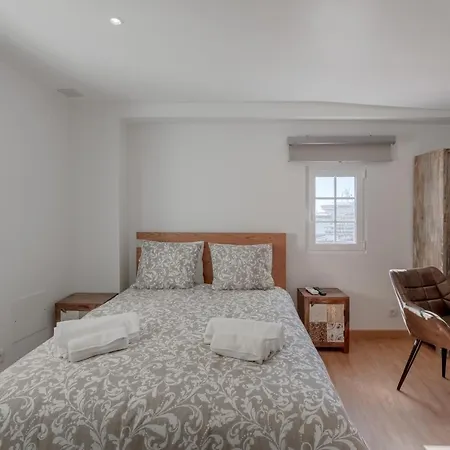 Alfama River View Appartement